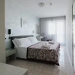 Hotel Gloria 3*